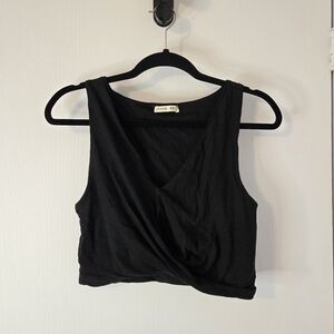 COTTON ON - size M crop top